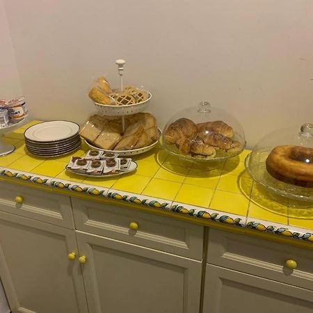 Ania Hotels Napoli Bagian luar foto